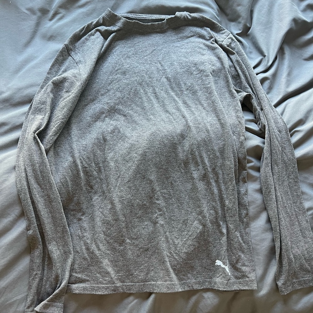 Men’s Puma Long-sleeve Shirt Size Medium